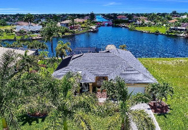 House in Cape Coral - Villa Batavia House in Cape Coral - Villa Batavia