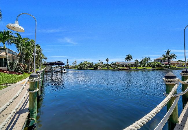 House in Cape Coral - Villa Batavia House in Cape Coral - Villa Batavia