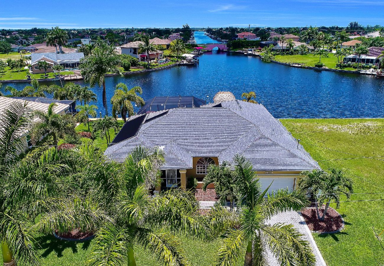 House in Cape Coral - Villa Batavia House in Cape Coral - Villa Batavia