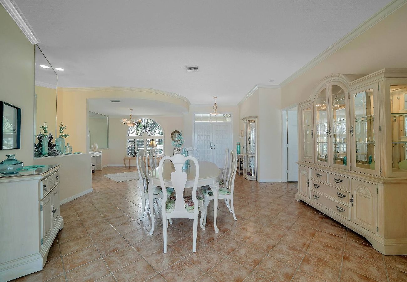 House in Cape Coral - Villa Batavia House in Cape Coral - Villa Batavia