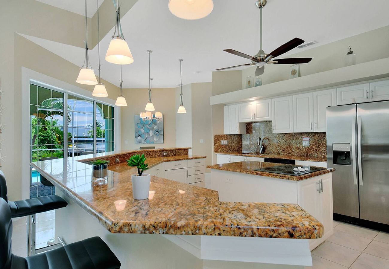 House in Cape Coral - Villa Blue Dolphins House in Cape Coral - Villa Blue Dolphins