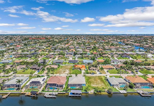 House in Cape Coral - Aqua Villa House in Cape Coral - Aqua Villa