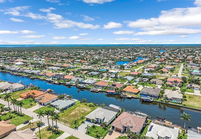 House in Cape Coral - Aqua Villa House in Cape Coral - Aqua Villa