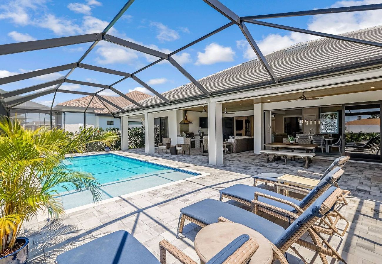 House in Cape Coral - Aqua Villa House in Cape Coral - Aqua Villa