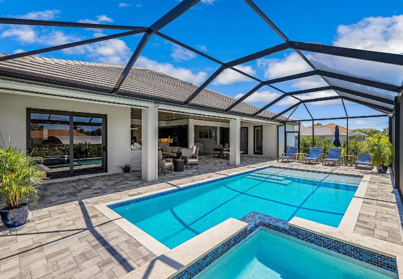 House in Cape Coral - Aqua Villa House in Cape Coral - Aqua Villa