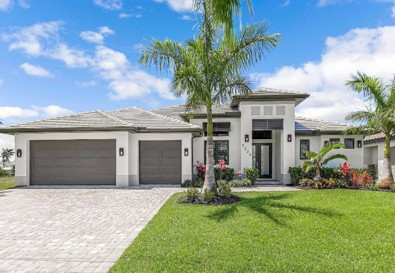 House in Cape Coral - Aqua Villa House in Cape Coral - Aqua Villa