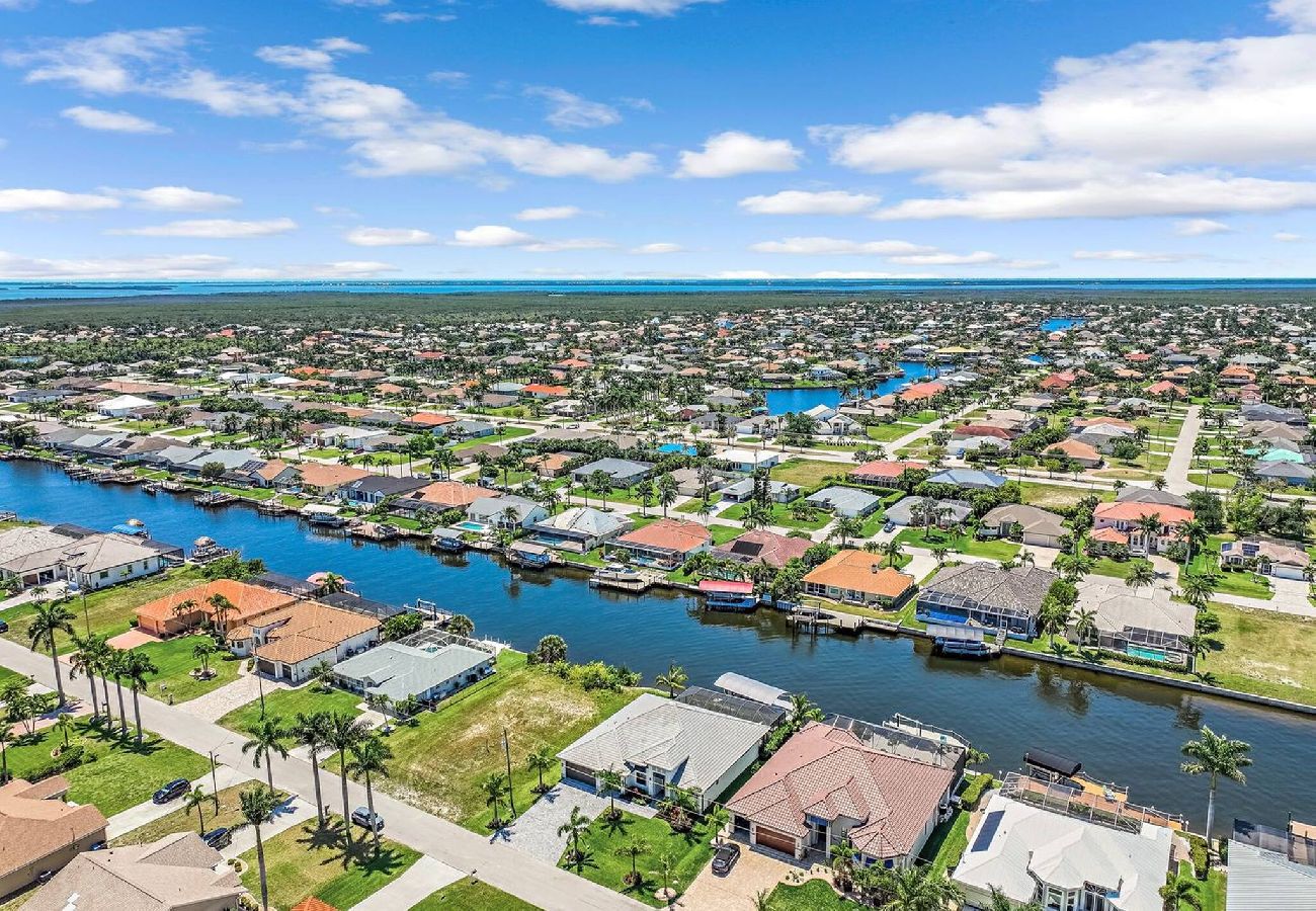 House in Cape Coral - Aqua Villa House in Cape Coral - Aqua Villa