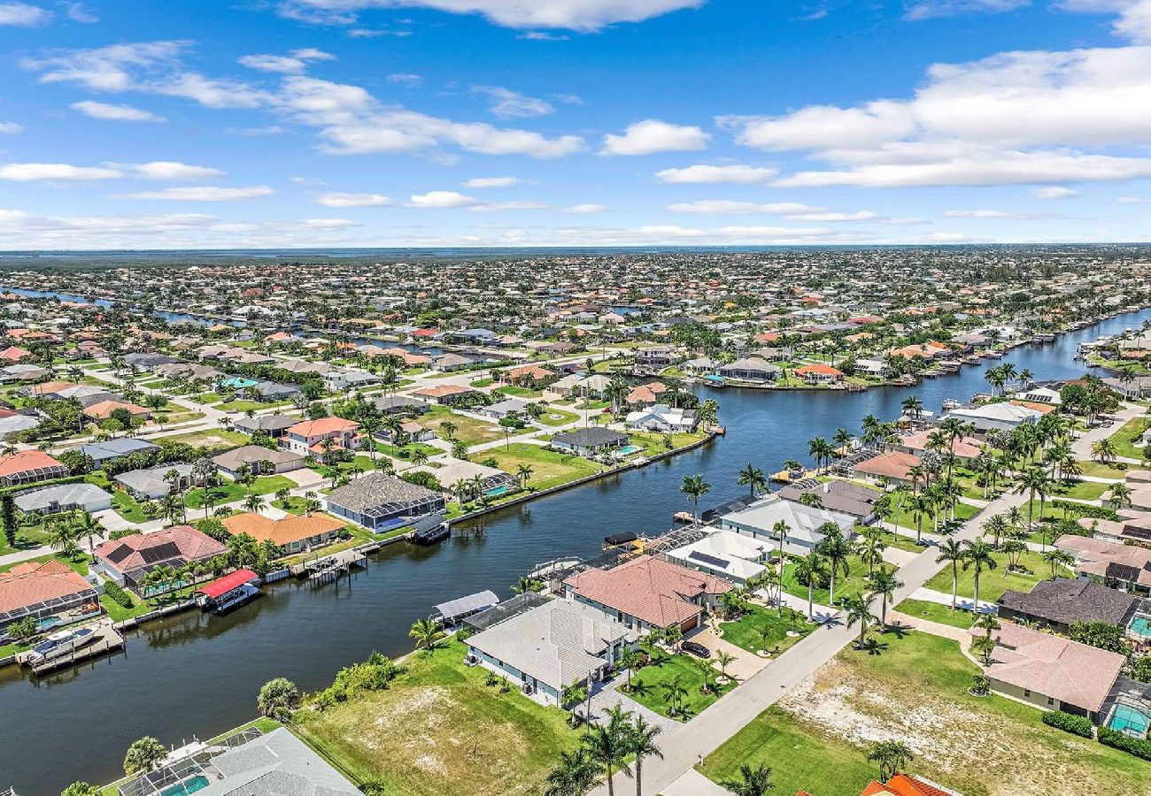 House in Cape Coral - Aqua Villa House in Cape Coral - Aqua Villa