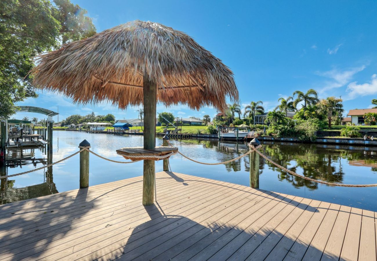 House in Cape Coral - Villa Sunshine Getaway